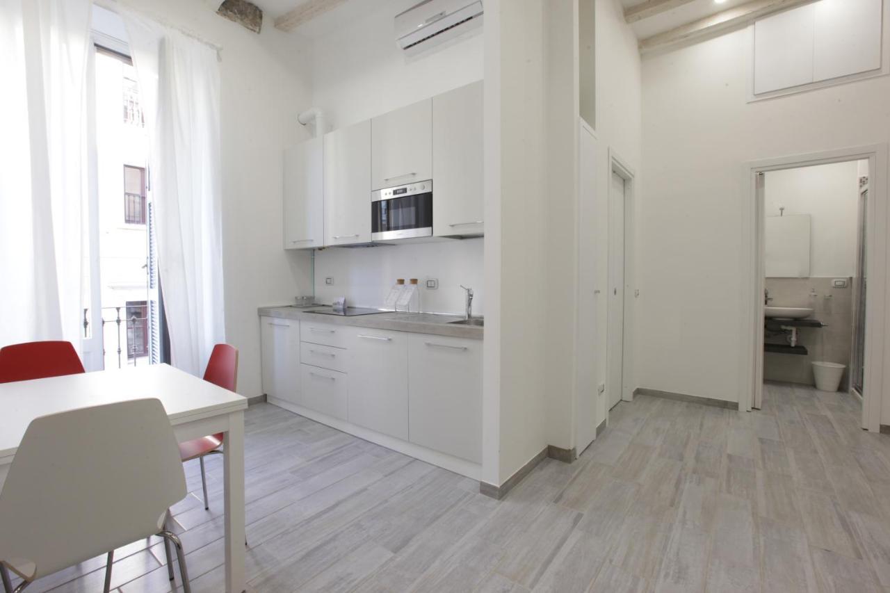 Amazing Apartment In City Center With Balcony ميلان المظهر الخارجي الصورة