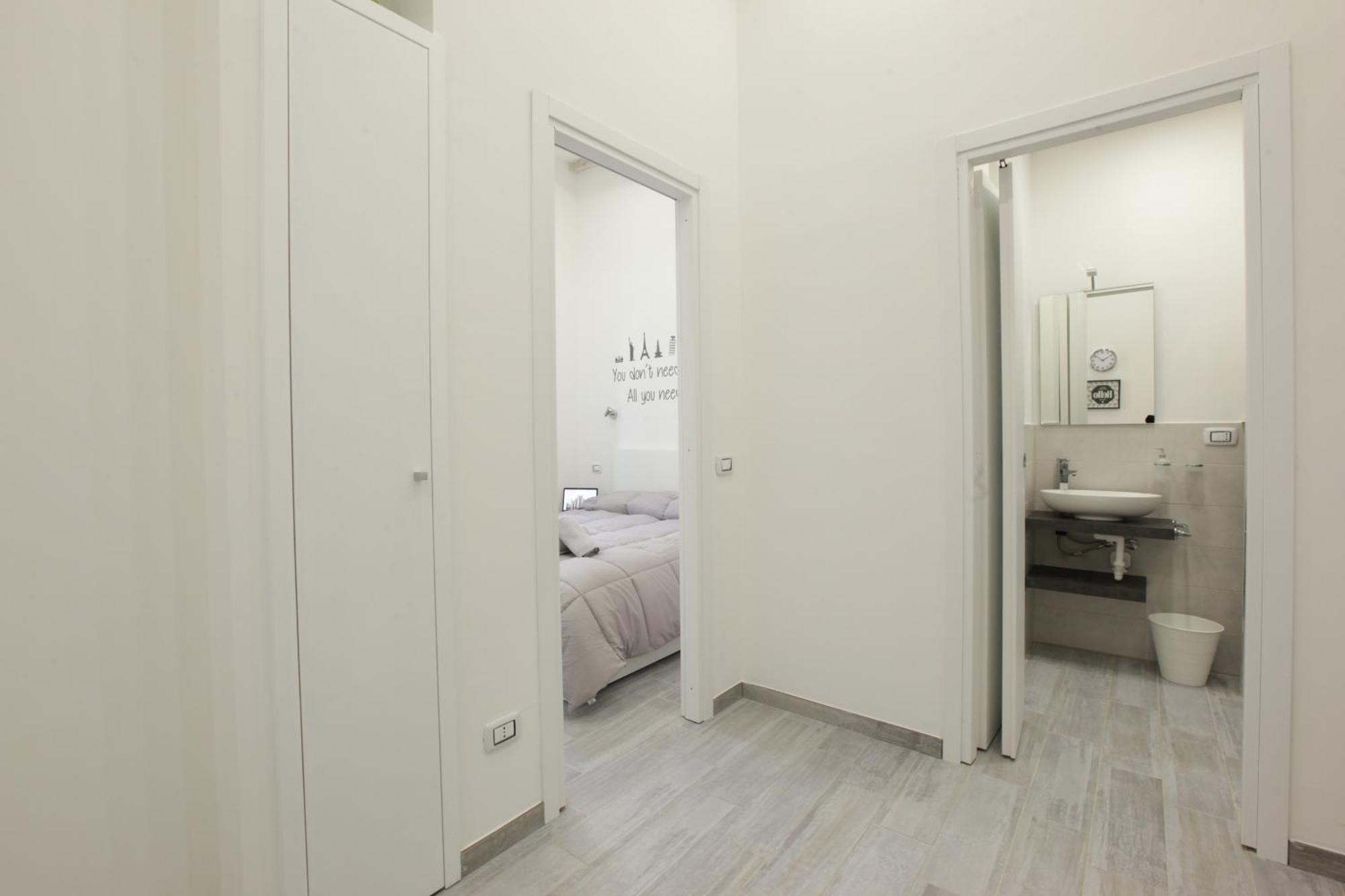 Amazing Apartment In City Center With Balcony ميلان المظهر الخارجي الصورة
